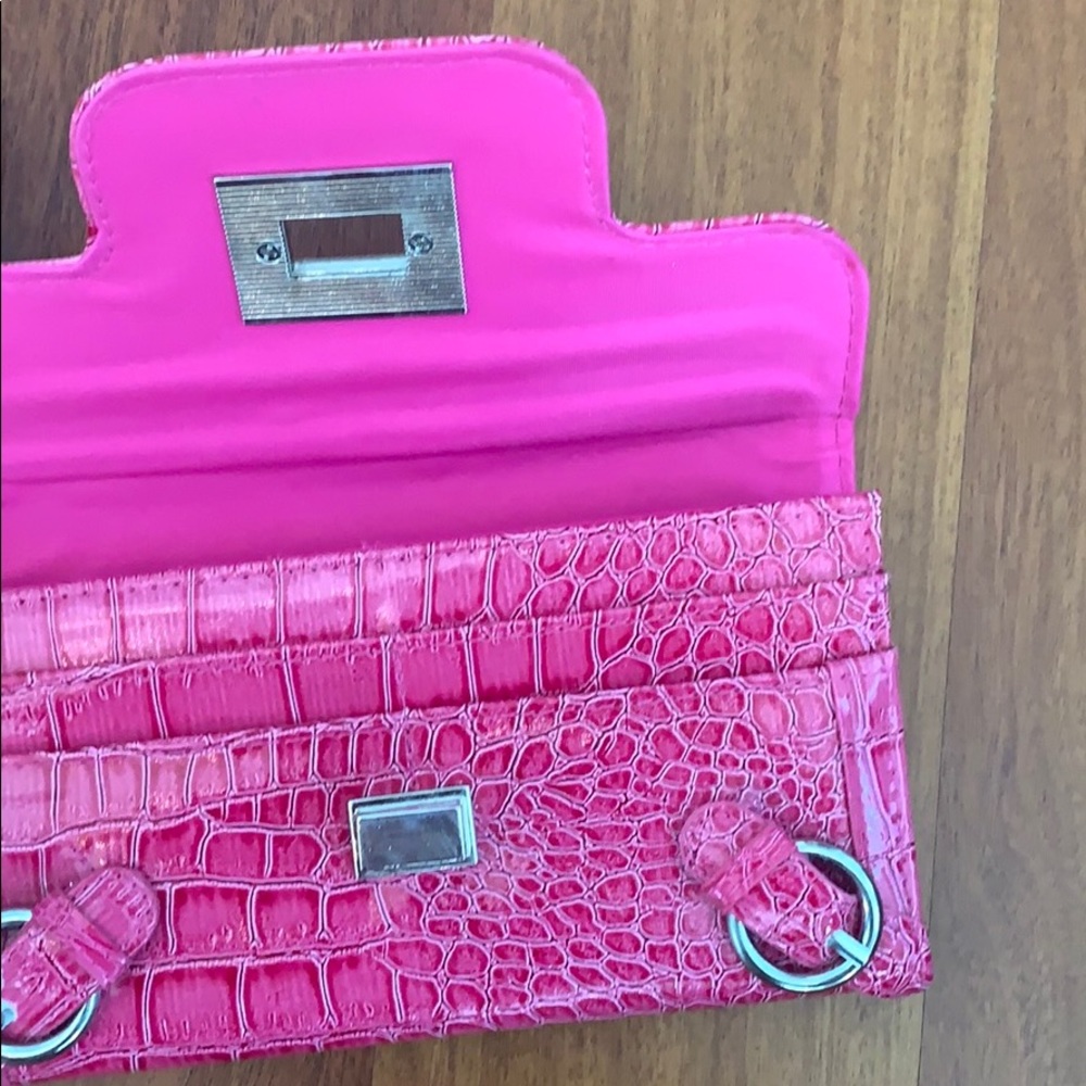 Pink Clutch - Picture 2 of 5